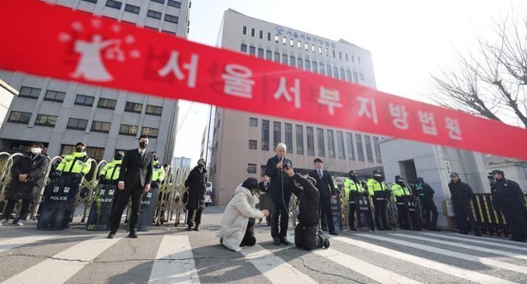 Supreme Court to hold meeting of justices Monday over protesters' court attack due to Yoon's arrest