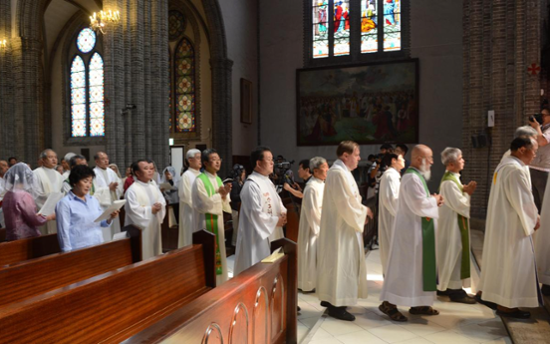 Catholic priests call for Yoon's resignation in public declaration
