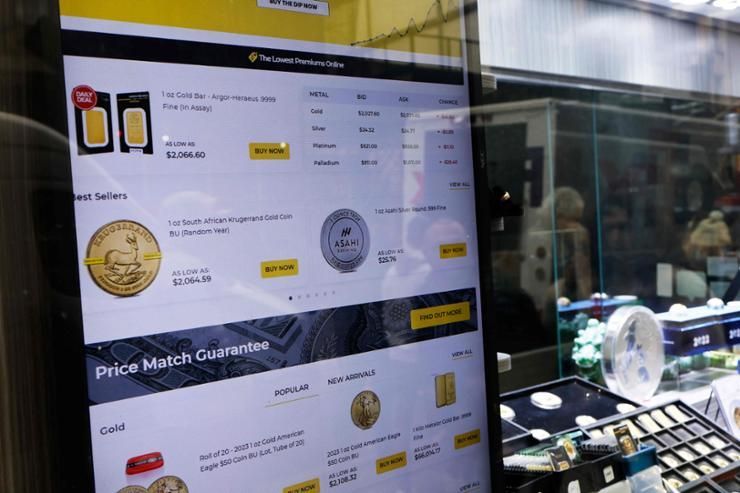 Gold rises on Fed rate cut hopes, Middle East tensions - Vimarsana News
