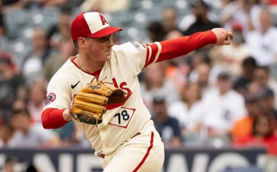 New Heroes pitcher Rosenberg determined to earn teammates' respect with work ethic