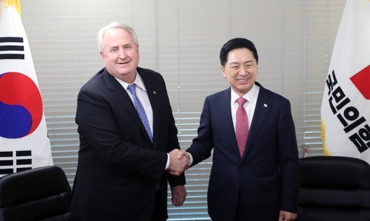 Naturalized Korean to lead reforms at ruling party - The Korea Times