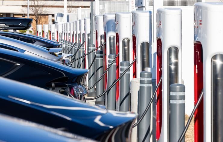 Trump's transition team seeks to cut EV support, impose tariffs on battery materials: report