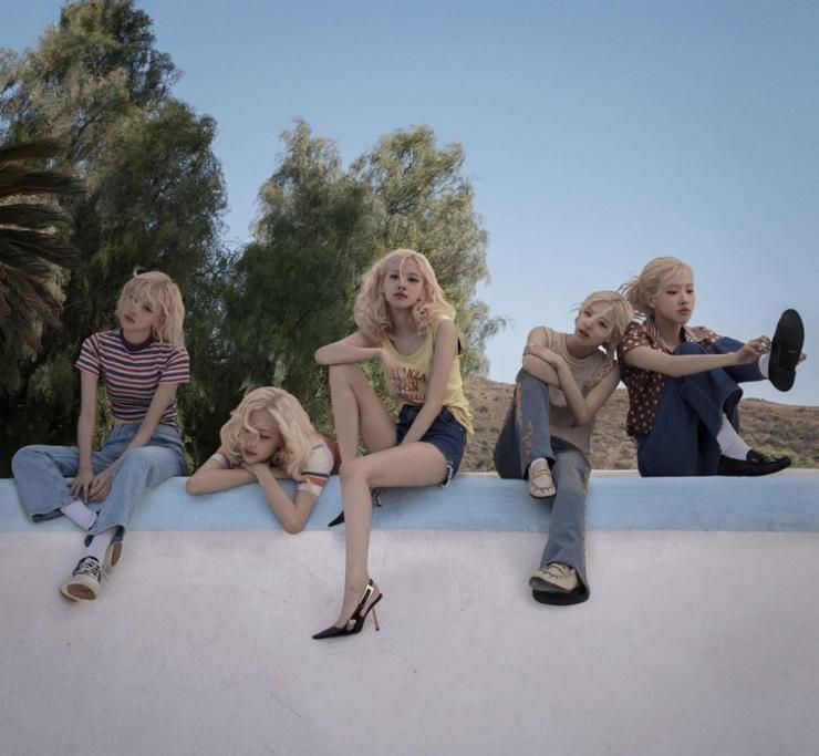 Rose, TWICE debut in top 5 of Billboard's 200