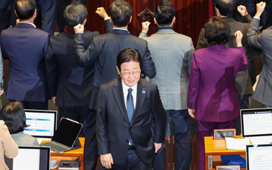 [POLL] DPK leader maintains dominant lead among potential presidential candidates